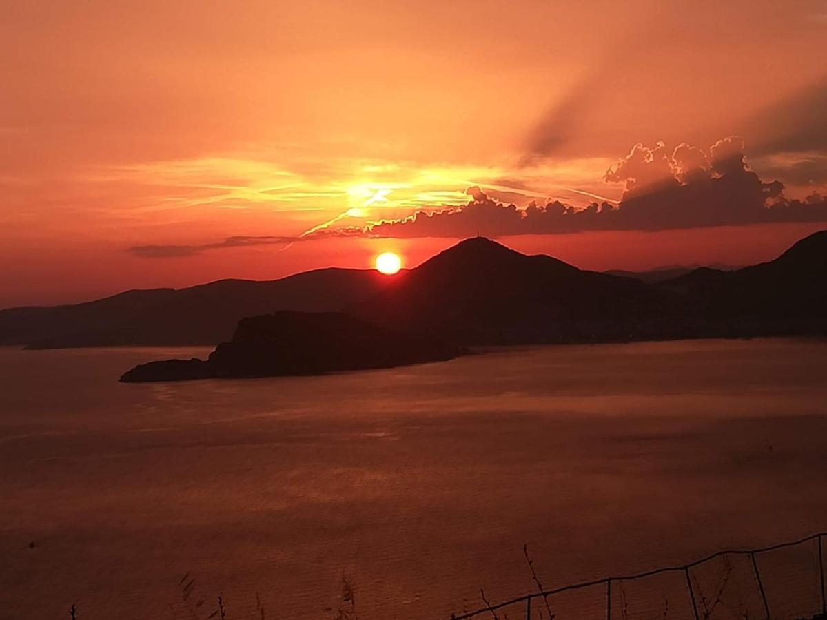 Ana Apartmani Sveti Stefan Exterior foto
